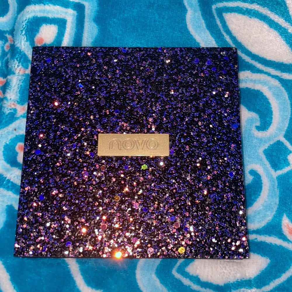 Brand new novo makeup palette